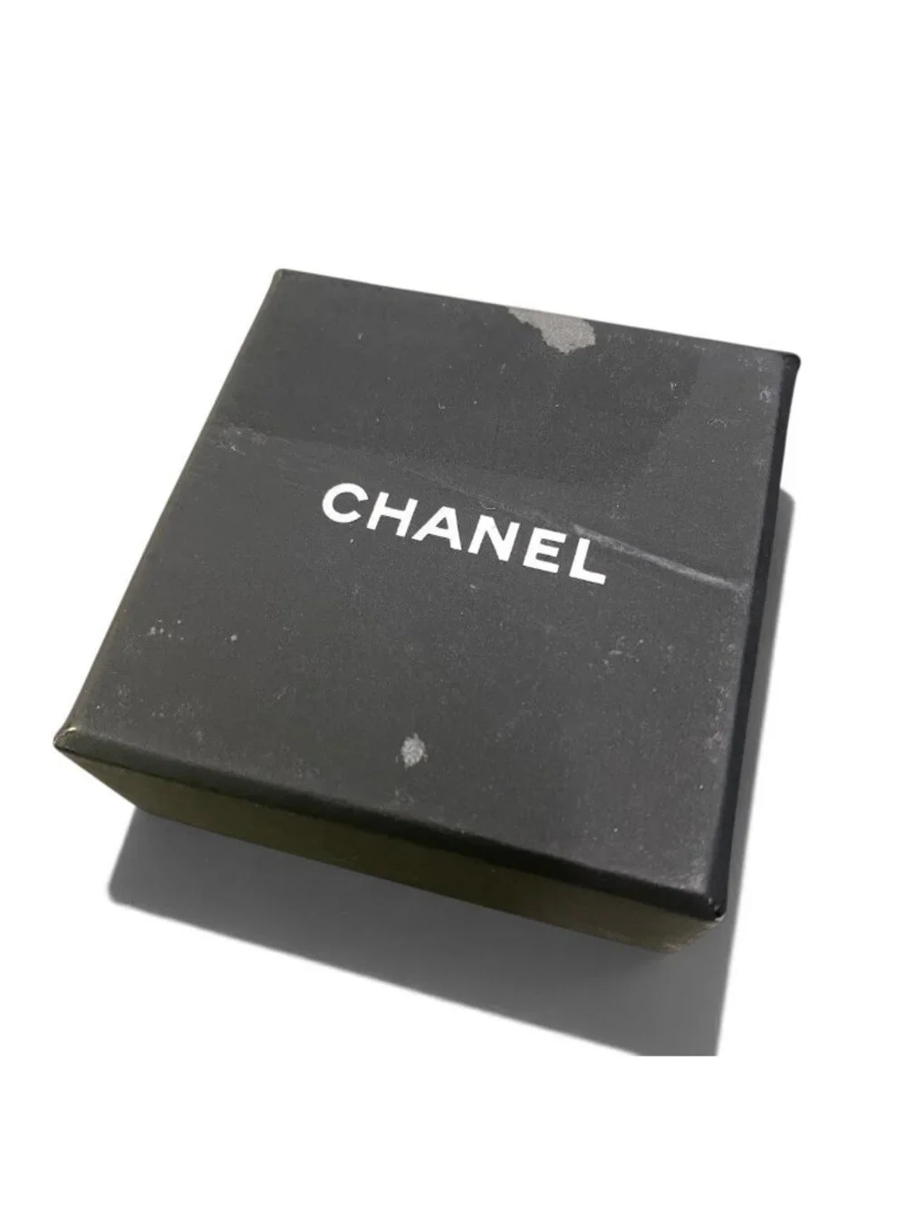 Chanel 2000 Cruise CC Logo Square Earrings Gold